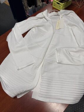 Pointelle cardigan M // 041620